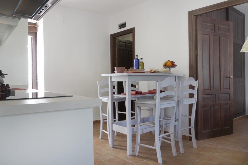 Apartamentos San Fernando 76 コルドバ エクステリア 写真
