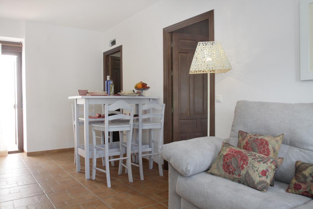 Apartamentos San Fernando 76 コルドバ エクステリア 写真